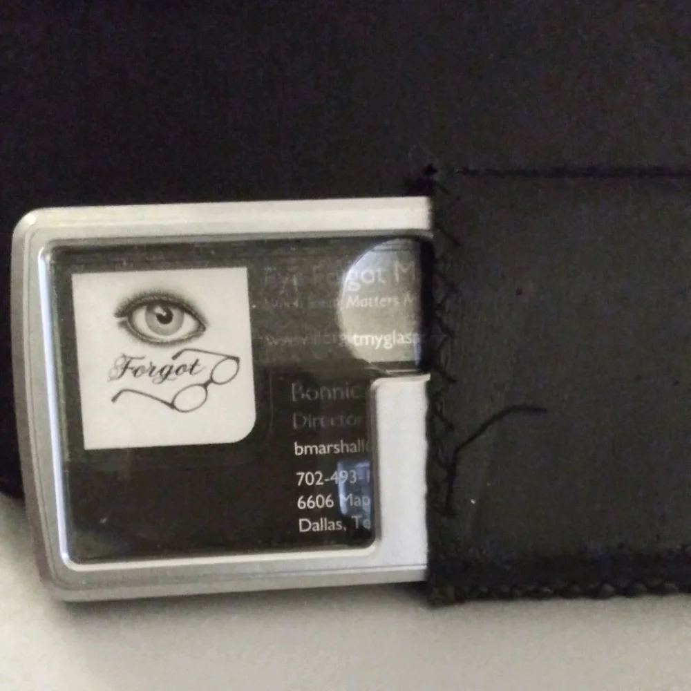 Amazing EFMG LED Lighted Card Size Magnifier Small Compact Powerful Convenient